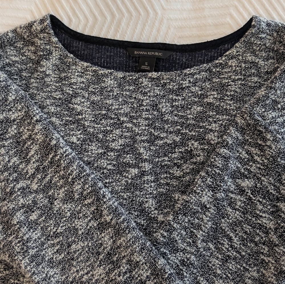 Banana Republic Black and White Textured Sweater